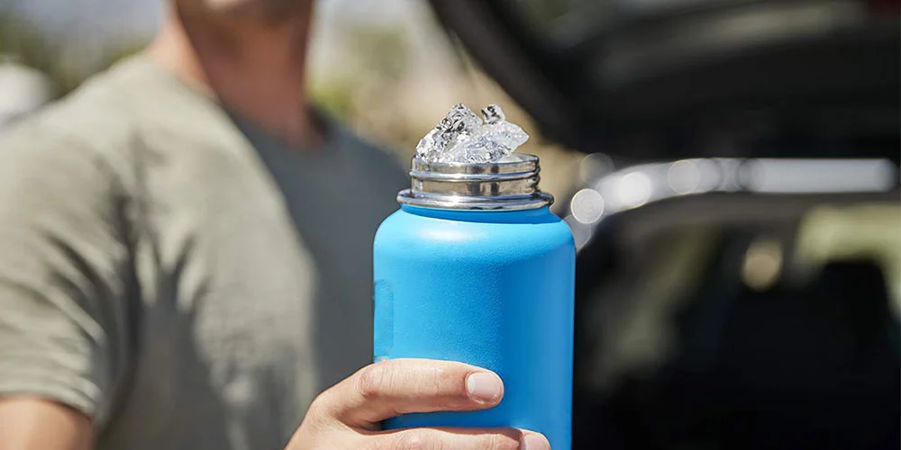 Naha éta saé nginum tina botol baja stainless?
