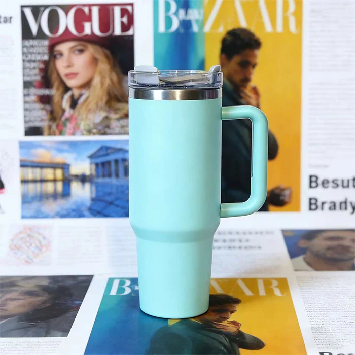 40oz Tumbler kalawan cecekelan